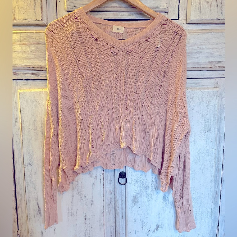 O & O Distressed Light Sweater, Pink, Medium, NWOT